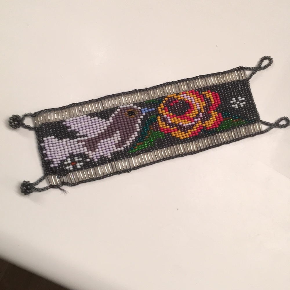 HAND BEADED HUMMINGBIRD BRACELET